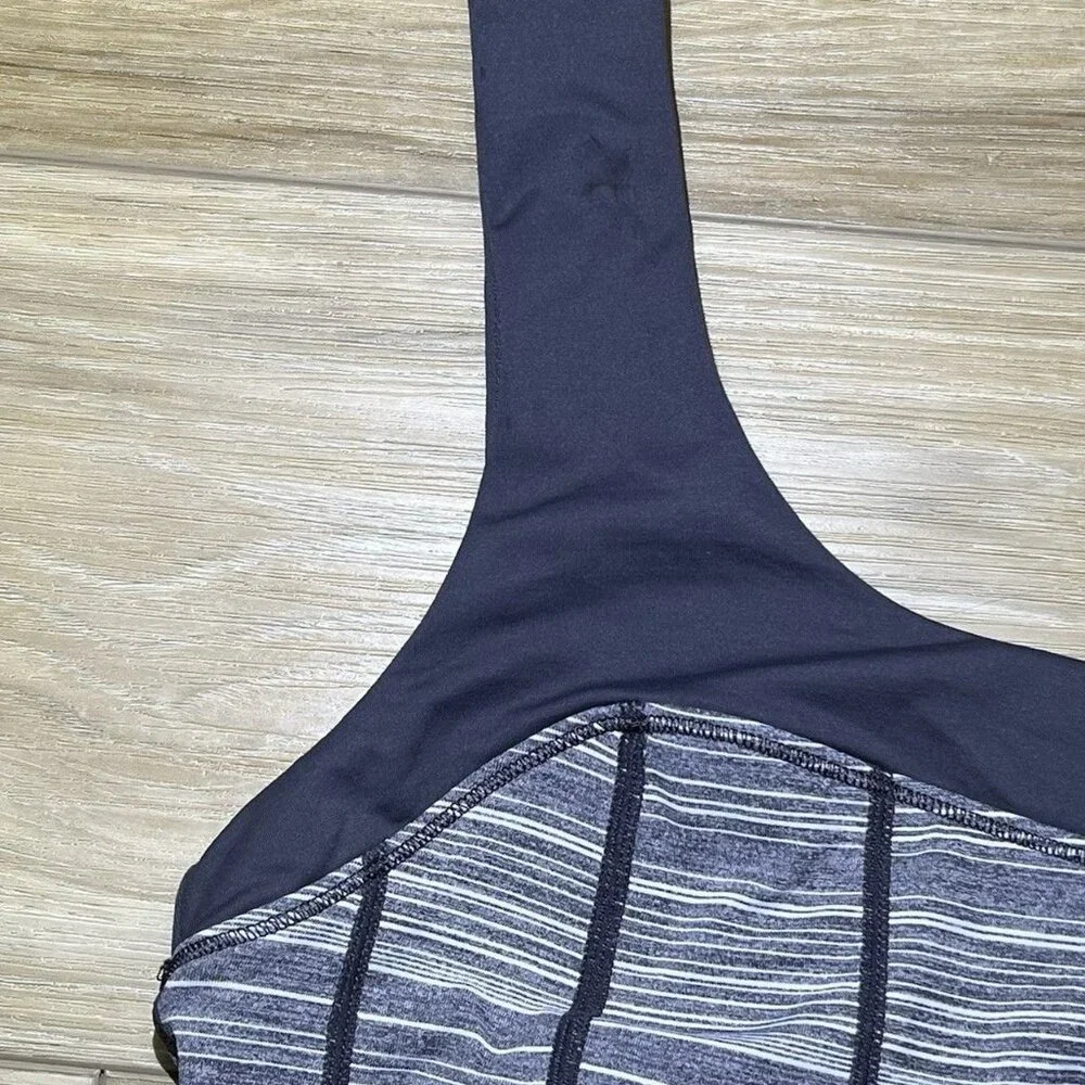 Lululemon Gray Heather Scoop Neck Tank Top - Women Size 4 - Picture 4 of 11